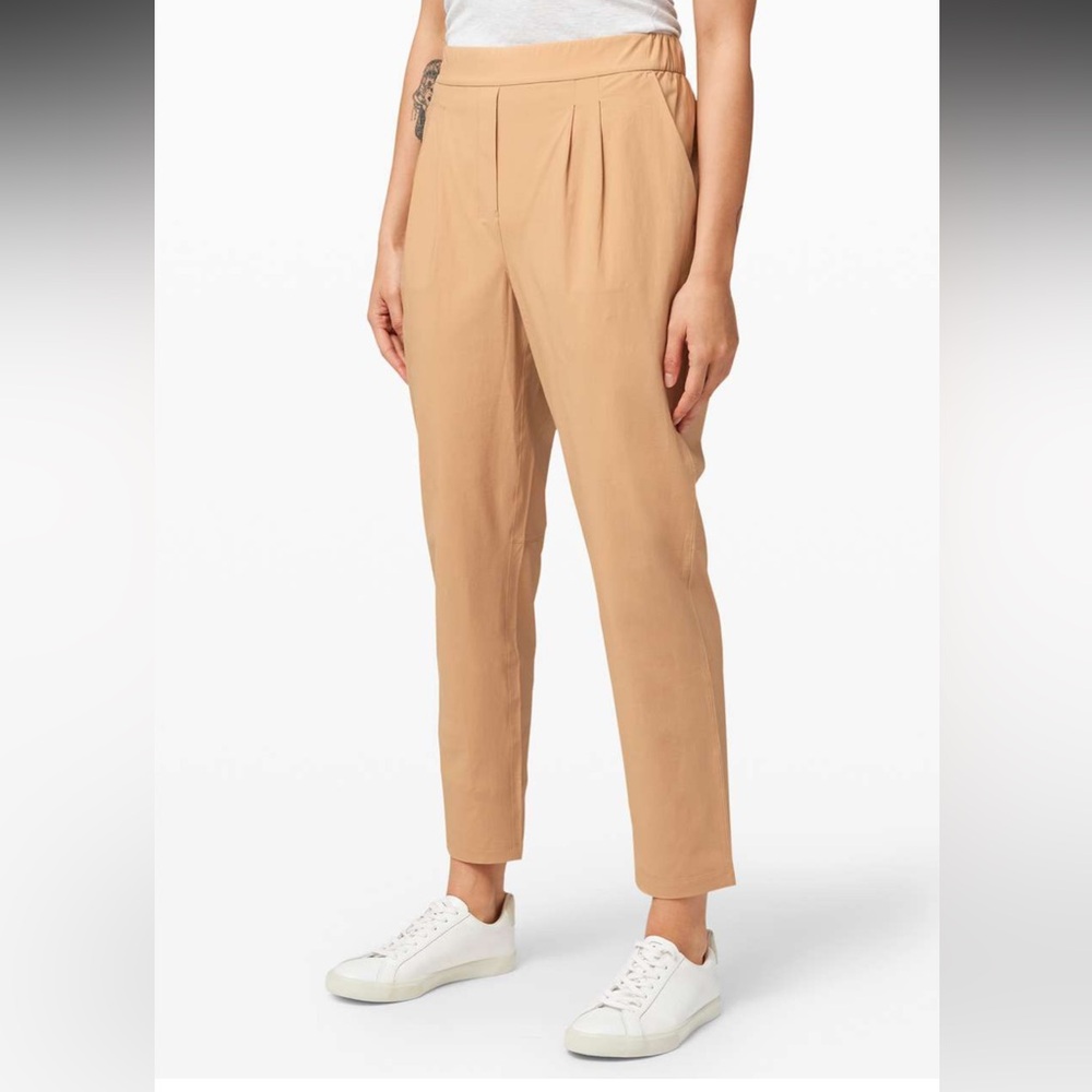 Lululemon Your True Trouser High Rise Pant
Beech Wood size 6